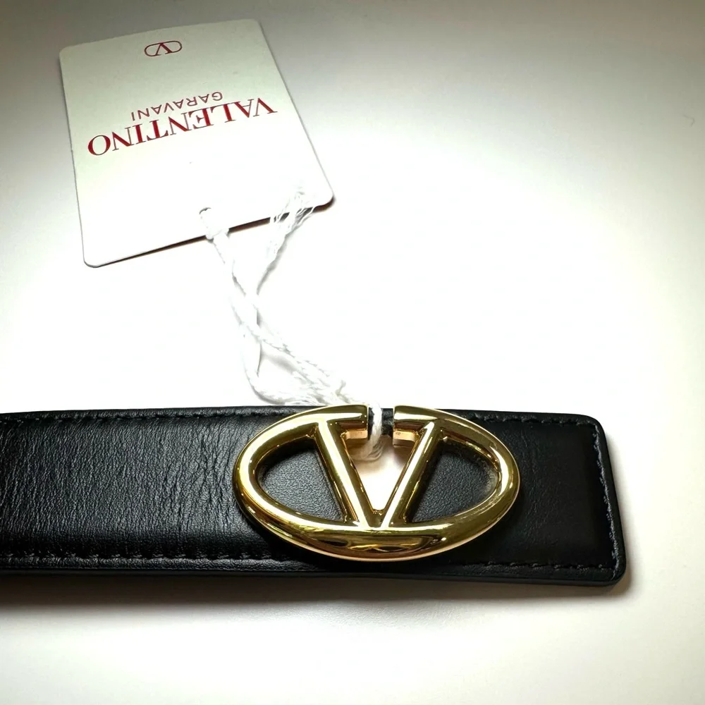 NWT Valentino Garavani Bold Edition V Logo Black Calfskin Leather Belt, Sz 80/32